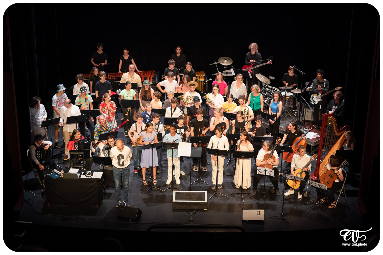 L'HUMOUR DENOTE (ELEVES EMMDH & CEDRIC GOUBERT)